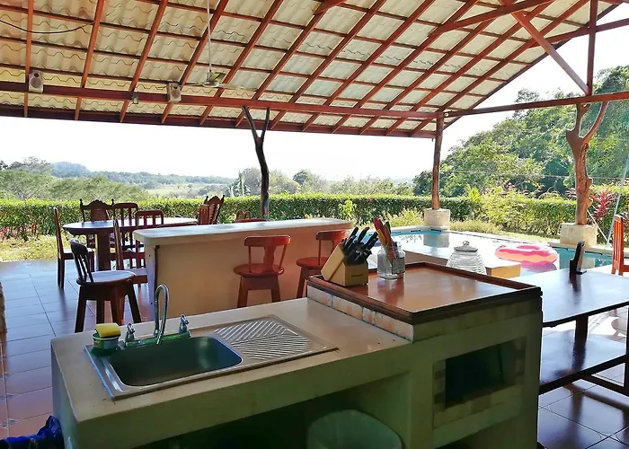 Malayka Lodge *