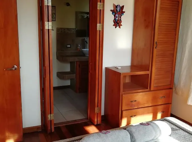 Malayka * Playa Bejuco (Guanacaste)