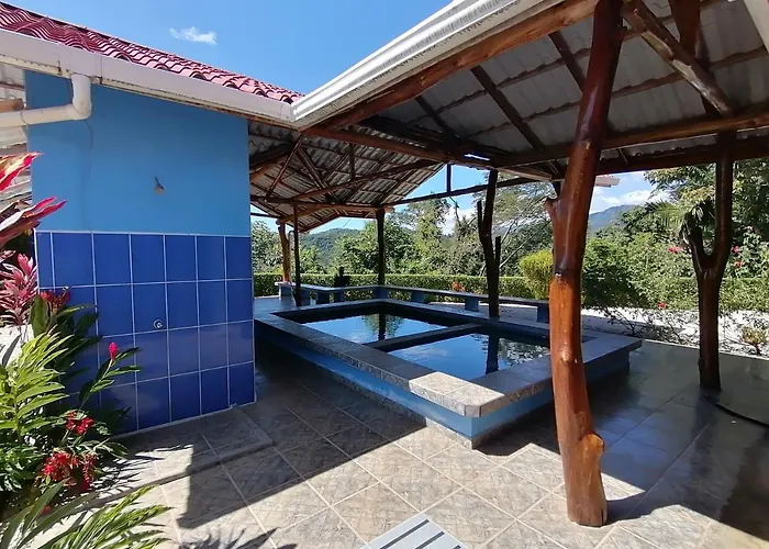 Malayka Lodge